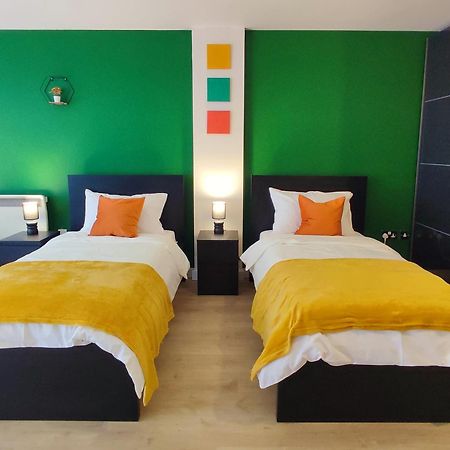 Duplex Apartment In Leeds With King Size Bed - Long Stay Rates Available Kültér fotó