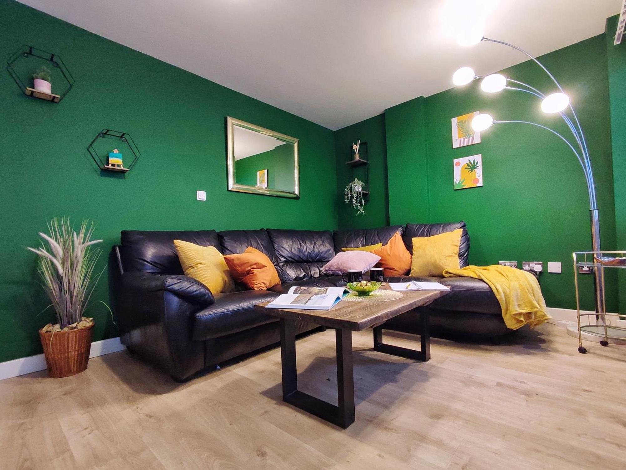 Duplex Apartment In Leeds With King Size Bed - Long Stay Rates Available Kültér fotó