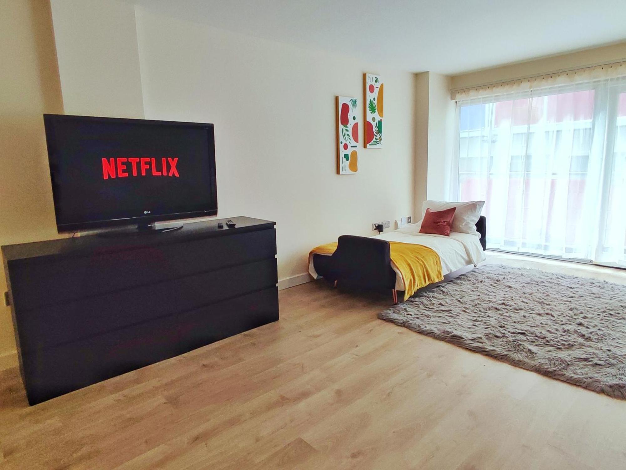 Duplex Apartment In Leeds With King Size Bed - Long Stay Rates Available Kültér fotó
